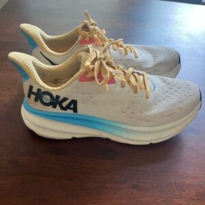 Women’s Hoka Clifton 9